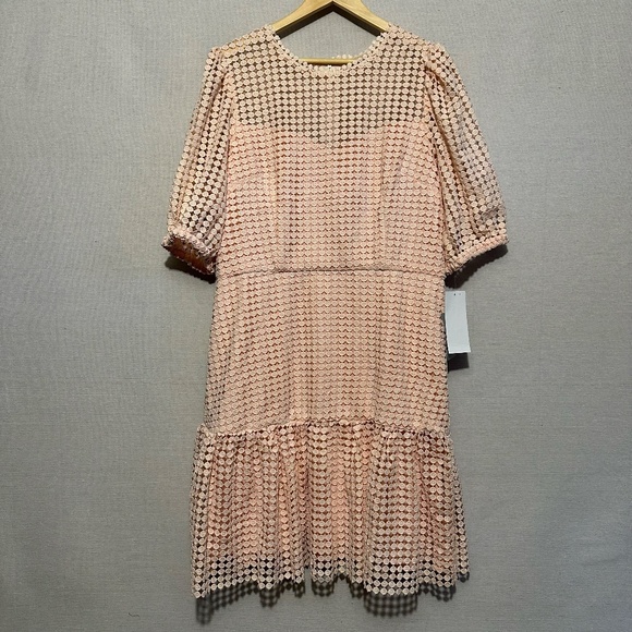 NWT Donna Morgan Short Lace Puff Sleeve Cocktail Dress - size 16 - Picture 3 of 8